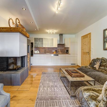 Dreany Apartment Right Next To The Cable Cars Hollersbach im Pinzgau Exterior photo